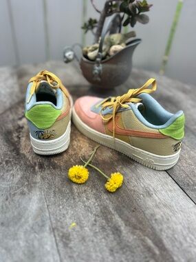 Authentic Nike Air  Force 1  US 5.5 Men’s Women’s 7.5
